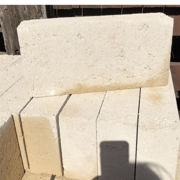 line stone blocks