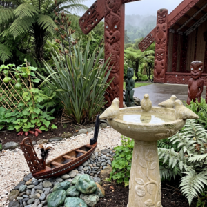 Manu Birdbath 3 Birds
