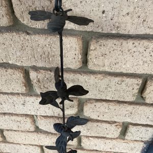 Hanging Chain- Rust Bee
